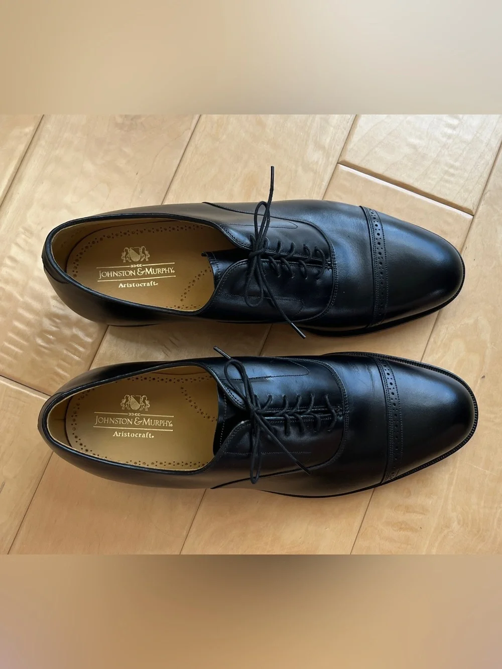 Johnston & Murphy Black Cap-Toe Oxford Dress Shoes